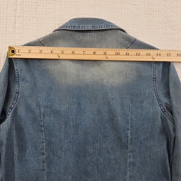 Passport Medium Wash Denim Shirt Women's Medium Pearl Snap Buttons EUC Western - Picture 9 of 14
